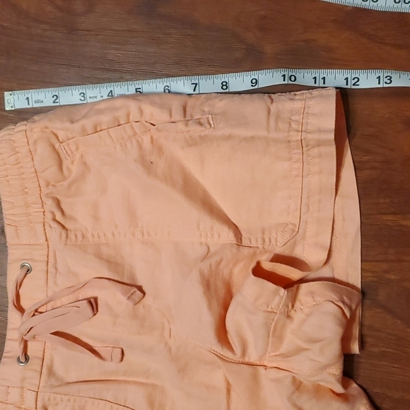 Gap Shorts Womens Size XS Pull On Ultra Light Creamy Coral Pink - Picture 3 of 9
